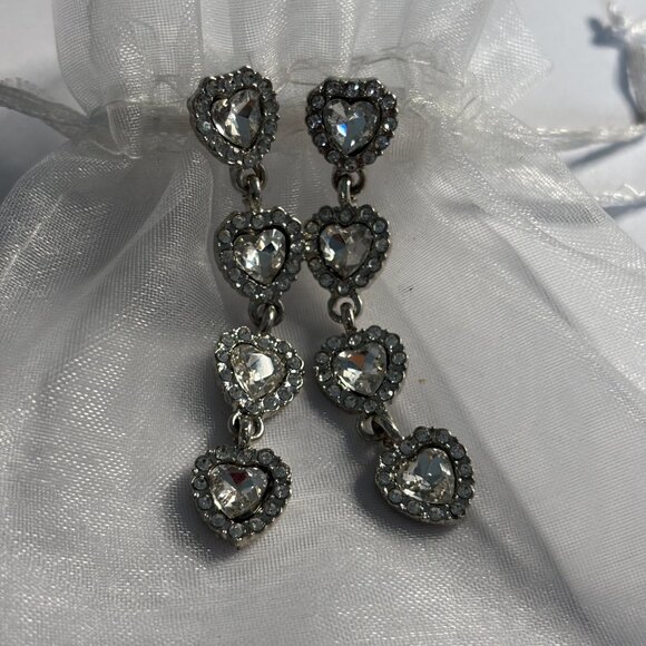 Heart Diamond Earrings • Sparkling Romantic Studs ✨ - Picture 1 of 2